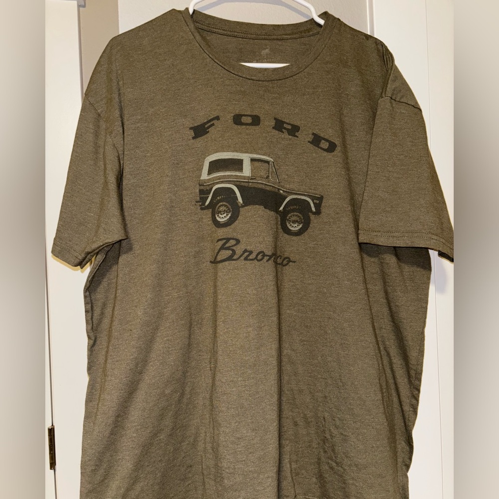 2 XL Ford Bronco Men's Tee - Olive
